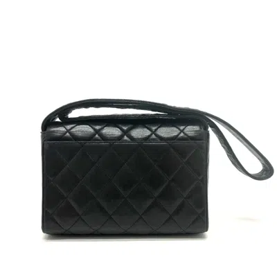 CHANEL LEATHER SHOULDER BAG (PRE-OWNED)