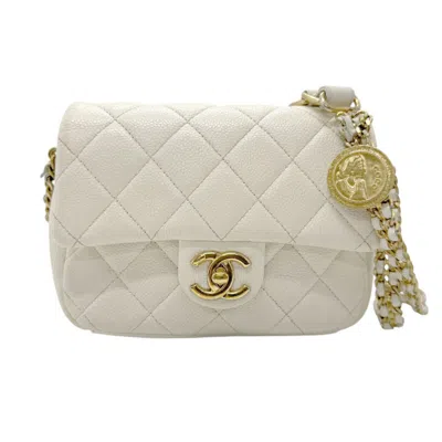 CHANEL OFF- CAVIAR LEATHER SHOULDER BAG (PRE-OWNED)