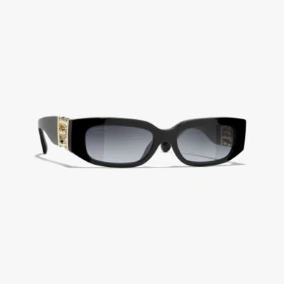 CHANEL OVAL SUNGLASSES
