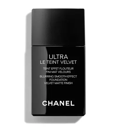CHANEL ULTRA LE TEINT VELVET BLURRING SMOOTH-EFFECT FOUNDATION