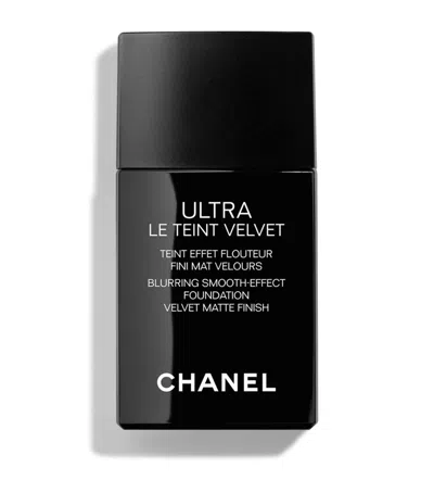 CHANEL ULTRA LE TEINT VELVET BLURRING SMOOTH-EFFECT FOUNDATION