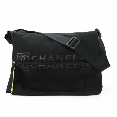 CHANEL YELLOW NYLON RUBBER SHOULDER BAG (PRE-OWNED)