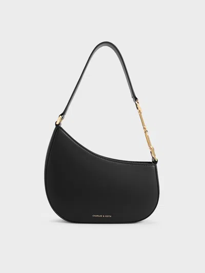 CHARLES & KEITH CHARLES & KEITH - AGATHA CHAIN-ACCENT SHOULDER BAG