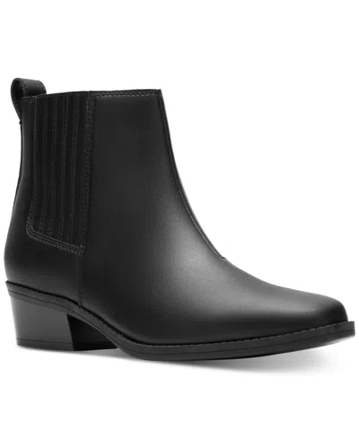 CLARKS COLLECTION WOMEN'S DANYELLE SKIP BLOCK HEEL BOOTIES
