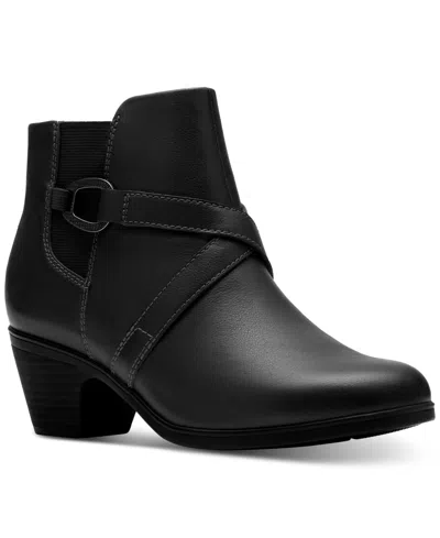 CLARKS COLLECTION WOMEN'S EMILY2 HENLEY WEDGE BOOTIES