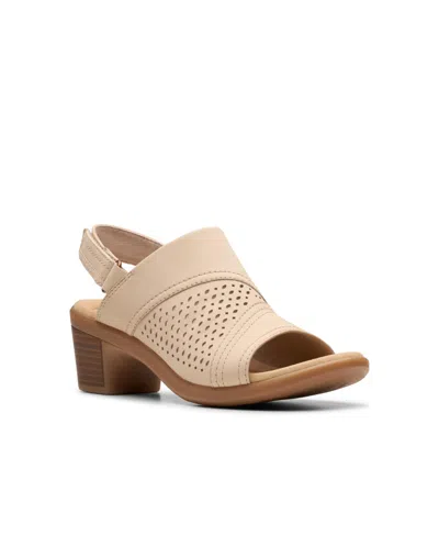 CLARKS COLLECTION WOMEN'S EMILY2 MIST BLOCK HEEL SANDALS