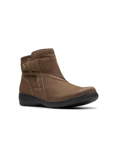 CLARKS WOMEN'S COLLECTION CARLEIGH STYLE BOOTS