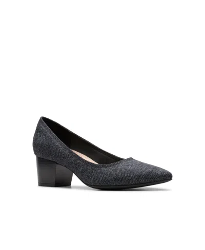 CLARKS WOMEN'S COLLECTION ELLANIE HOPE PUMPS