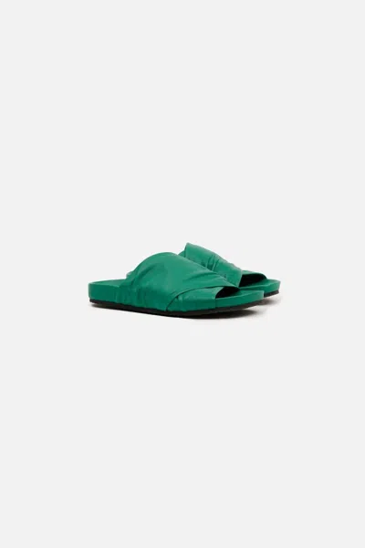 CLOSED WOMEN'S CROSS ITALIAN LEATHER SANDALS IN EMERALD GREEN