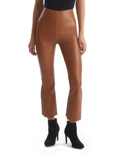 COMMANDO FAUX LEATHER CROP FLARE LEGGING IN COCOA