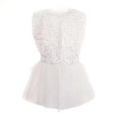 CONCEPT A TROIS WOMEN'S SHORT VEST WITH SEQUINS, TULLE AND FEATHERS AT THE WAIST - WHITE