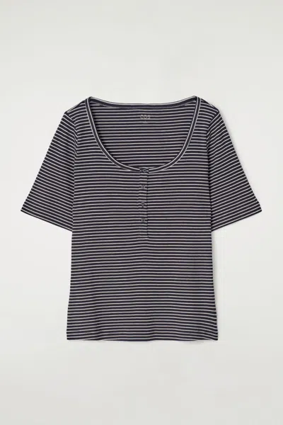 COS RIBBED HENLEY T-SHIRT