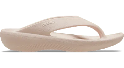 CROCS WOMEN’S MELLOW RECOVERY FLIP; QUARTZ, W11