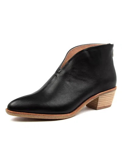 DIANA FERRARI DIANA FERRARI ARAME NAVY LEATHER HEELED ANKLE BOOTS WOMENS SHOES CASUAL