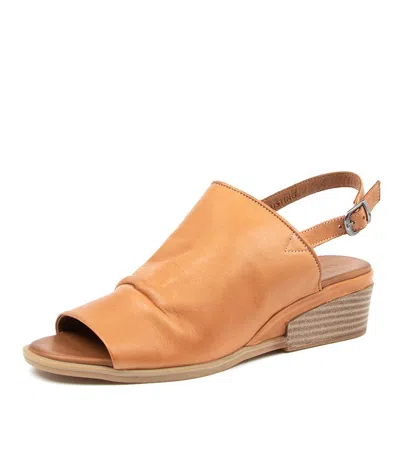 DIANA FERRARI DIANA FERRARI DUSTINS TAN LEATHER WOMENS SHOES CASUAL SANDALS HEELED