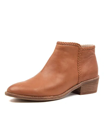 DIANA FERRARI DIANA FERRARI GUYLA WINTER WHITE LEATHR WOMENS SHOES CASUAL BOOTS ANKLE