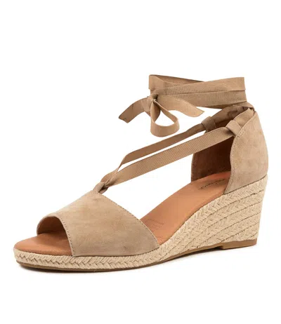 DIANA FERRARI DIANA FERRARI JAMBA BLACK SUEDE WOMENS SHOES CASUAL SANDALS HEELED