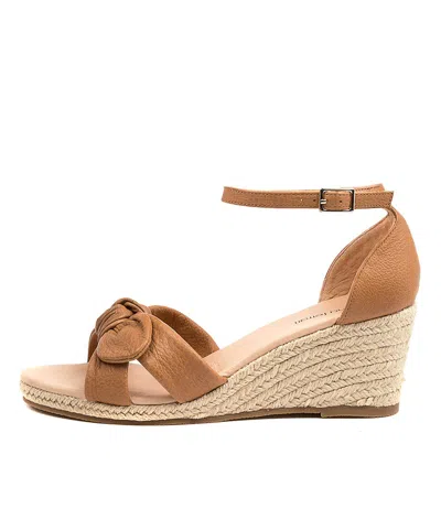 DIANA FERRARI DIANA FERRARI JENNALEA DF WOMENS SHOES CASUAL SANDALS HEELED