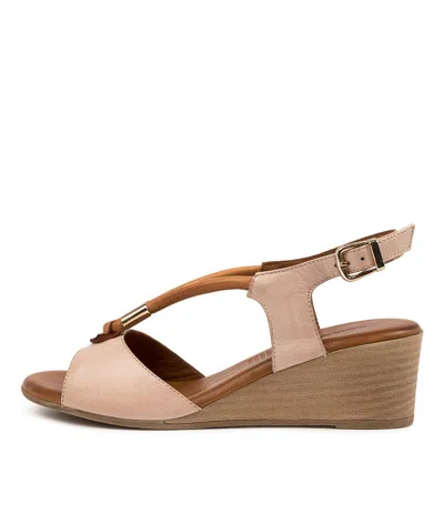 DIANA FERRARI DIANA FERRARI PADME BLACK TAN LEATHER WOMENS SHOES CASUAL SANDALS HEELED