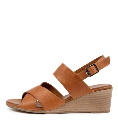 DIANA FERRARI DIANA FERRARI PAMALA TAN LEATHER WOMENS SHOES CASUAL SANDALS HEELED