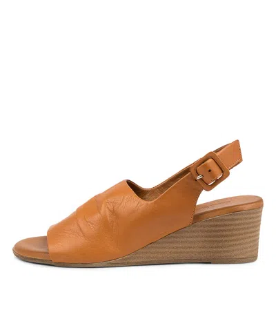 DIANA FERRARI DIANA FERRARI PREZLEY YELLOW LEATHER WOMENS SHOES CASUAL SANDALS HEELED