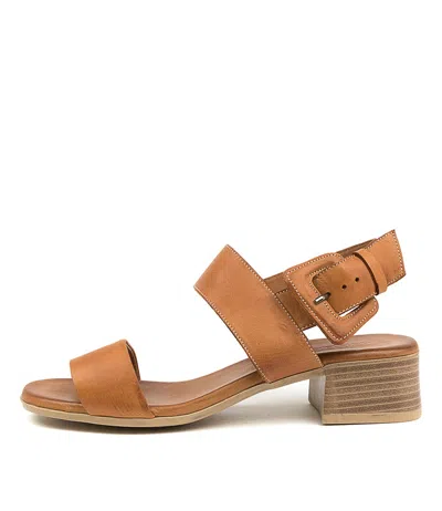 DIANA FERRARI DIANA FERRARI TRYME WHITE LEATHER WOMENS SHOES CASUAL SANDALS HEELED