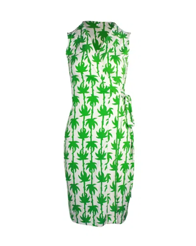 DIANE VON FURSTENBERG DIANE VON FURSTENBERG PRINTED SLEEVELESS WRAP DRESS IN WHITE PRINT SILK