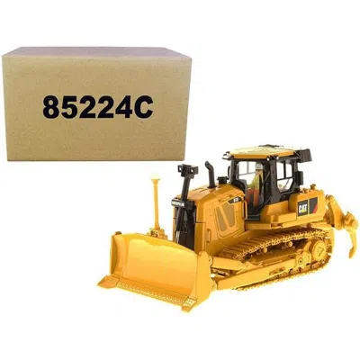 DIECAST MASTERS DIECAST MASTERS CAT CATERPILLAR D7E ELECTRIC DRIVE WITH OPERATOR CORE CLASSICS SERIES 1 BY 50 SCALE 