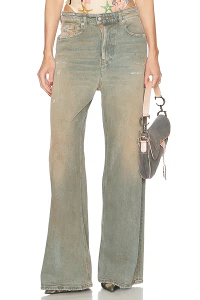 DIESEL LOW RISE WIDE LEG JEANS
