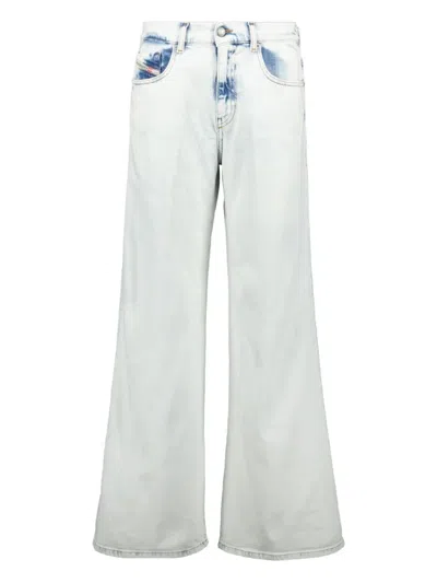 DIESEL STRAIGHT-LEG JEANS