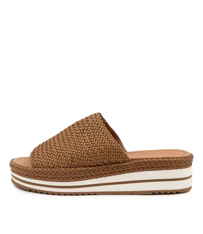 DJANGO & JULIETTE DJANGO & JULIETTE ALOMA PALE GOLD WEAVE WOMENS SHOES CASUAL