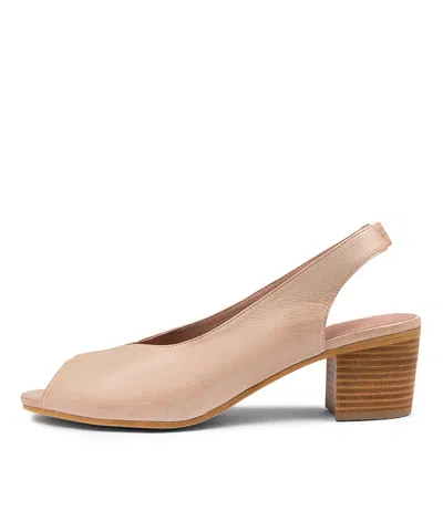 DJANGO & JULIETTE DJANGO & JULIETTE BLADE LRG BLACK LEATHER WOMENS SHOES CASUAL SANDALS HEELED