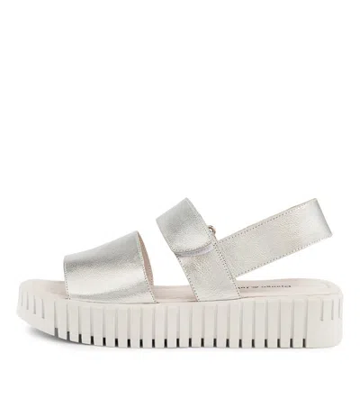 DJANGO & JULIETTE DJANGO & JULIETTE ERRIC DJ WOMENS SHOES CASUAL SANDALS SANDALS FLAT