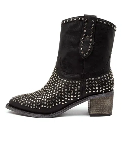 DJANGO & JULIETTE DJANGO & JULIETTE IDAN BLACK DISTRESSED WOMENS SHOES CASUAL BOOTS ANKLE