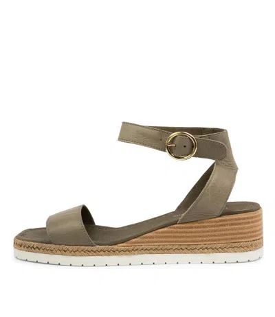 DJANGO & JULIETTE DJANGO & JULIETTE IRISH DK TAN LEATHER WOMENS SHOES CASUAL SANDALS HEELED