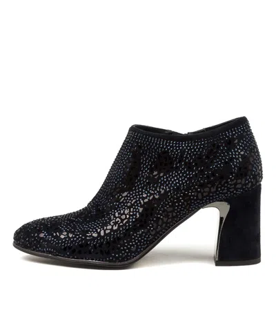 DJANGO & JULIETTE DJANGO & JULIETTE KEISHARS NAVY ALL OVER WOMENS SHOES DRESS SHOES HEELED