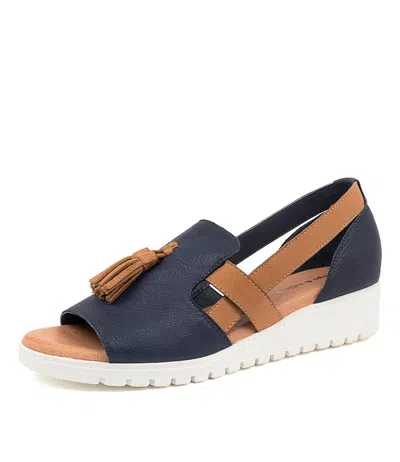 DJANGO & JULIETTE DJANGO & JULIETTE MAISY DJ WOMENS SHOES CASUAL SANDALS SANDALS FLAT