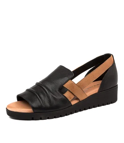 DJANGO & JULIETTE DJANGO & JULIETTE MAYAR DJ WOMENS SHOES CASUAL SANDALS SANDALS FLAT