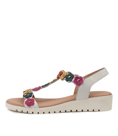 DJANGO & JULIETTE DJANGO & JULIETTE MURMUR DJ WOMENS SHOES CASUAL SANDALS SANDALS FLAT