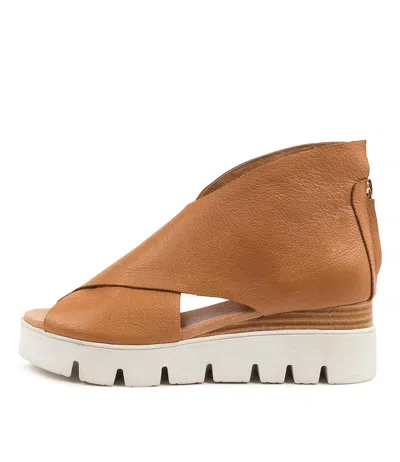 DJANGO & JULIETTE DJANGO & JULIETTE ROLANDYS DJ WOMENS SHOES CASUAL SANDALS SANDALS FLAT