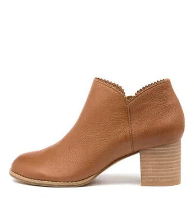DJANGO & JULIETTE DJANGO & JULIETTE SHARON COGNAC WOMENS SHOES CASUAL BOOTS ANKLE