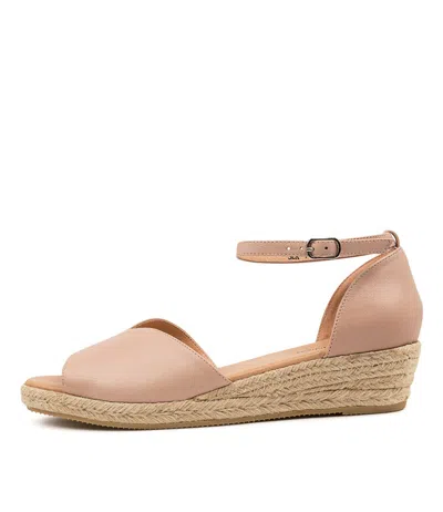 DJANGO & JULIETTE DJANGO & JULIETTE SLATE LRG ROSE LEATHER WOMENS SHOES CASUAL SANDALS HEELED