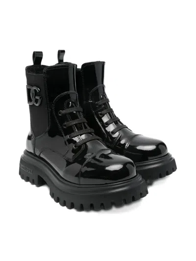 DOLCE & GABBANA LOGO-PLAQUE PATENT-LEATHER BOOTS