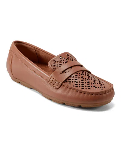 EARTH WOMEN'S REMI CUTOUT SLIP-ON PENNY LOAFERS