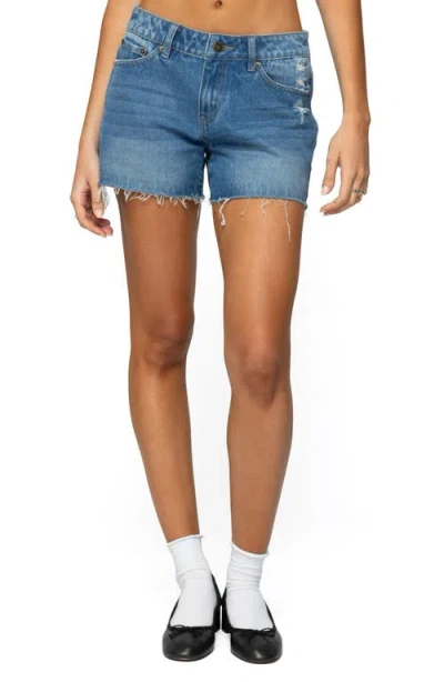 EDIKTED EDIKTED SCOTTIE RAW HEM LOW RISE DENIM SHORTS