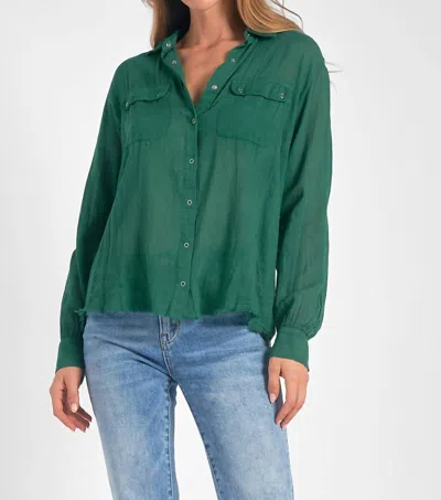 ELAN BUTTON DOWN SHIRT IN HUNTER GREEN