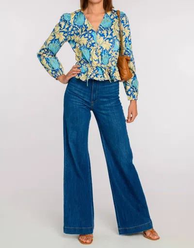 ELIZABETH JAMES THE LABEL SLOANE TOP IN DAMASK