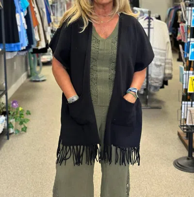 ESQUALO FRINGE PONCHO IN BLACK