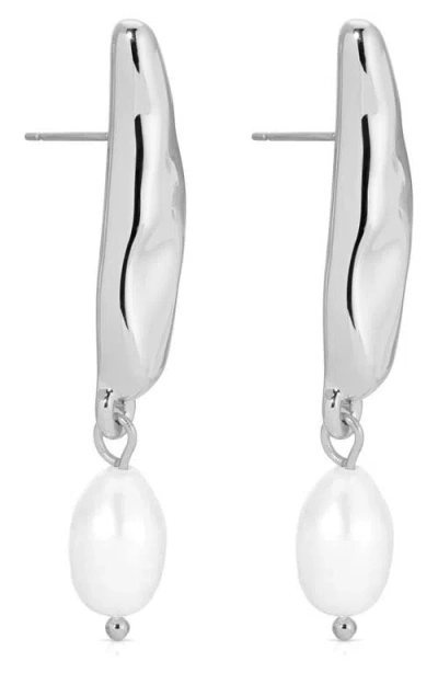 ETTIKA ETTIKA LIQUID ELEGANCE PEARL DROP EARRINGS