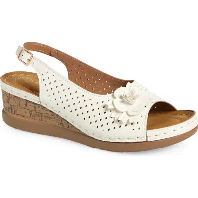 EXTREME BY EDDIE MARC EXTREME BY EDDIE MARC LASER-CUT WEDGE SLINGBACK SANDAL